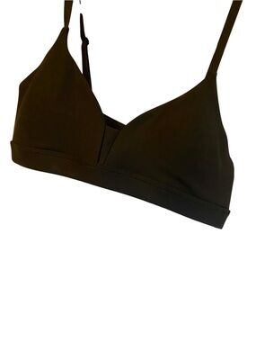 NWT Alo Yoga Airlift Fine Line Bra BLACK Size: Small
